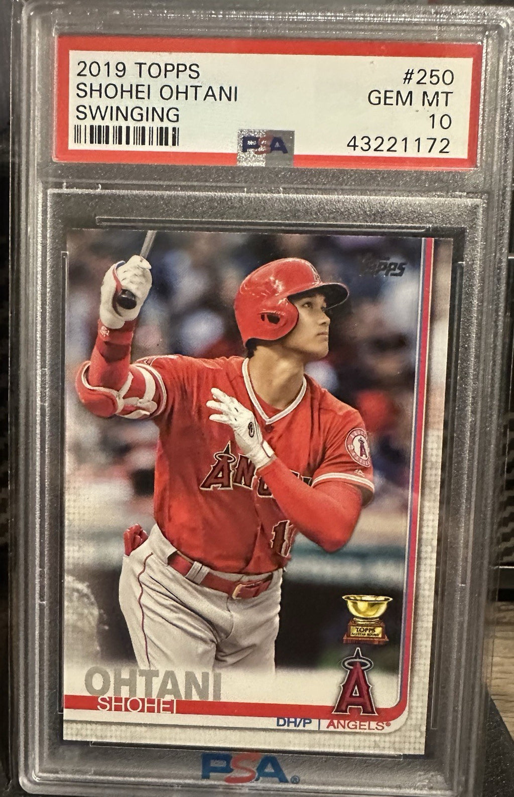 2019 Topps - Shohei Ohtani #250 Swinging PSA 10